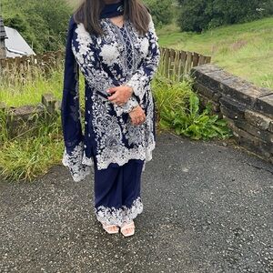 Khaadi Navy Blue & White Embroidered trouser shirt and dubata